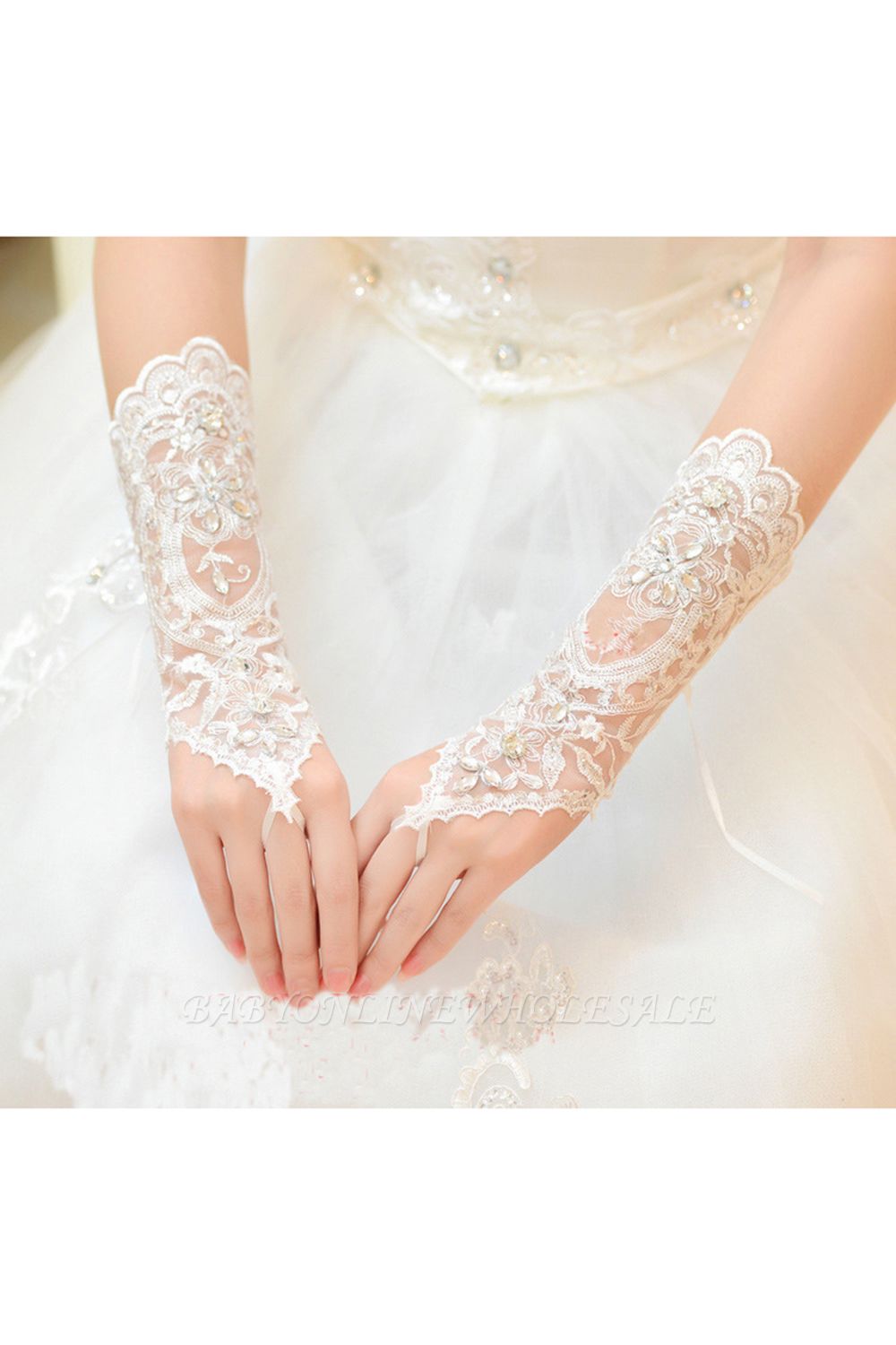 Lace Fingerless Ellbogen Länge Hochzeit Handschuhe mit Applikationen