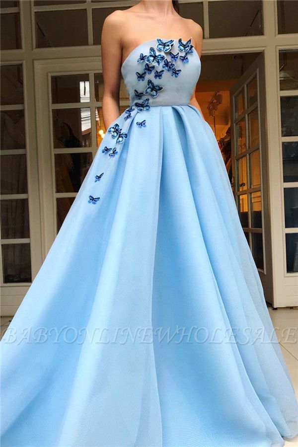 Einfaches trägerloses ärmelloses blaues Tüll-Abschlussball-Kleid | Chic Rüschen langes Abendkleid mit Schmetterling