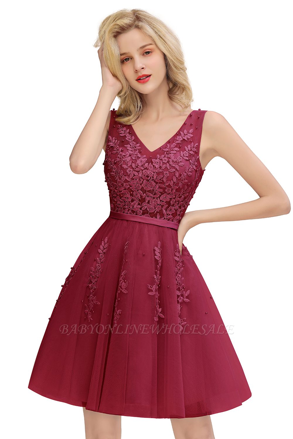 Sexy V-neck Lace-up Short Homecoming Dresses with Lace Appliques | Burgundy, Navy, Dusty pink Back to school Dress