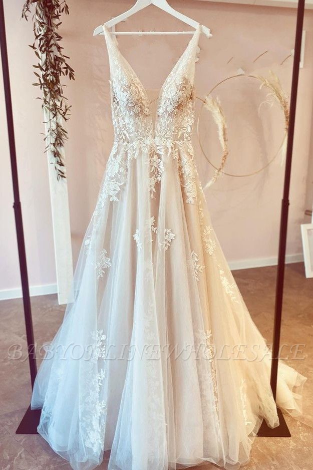 Elegant Deep V-Neck Wedding Dresses Tulle Floral Lace Long Dress for Bride