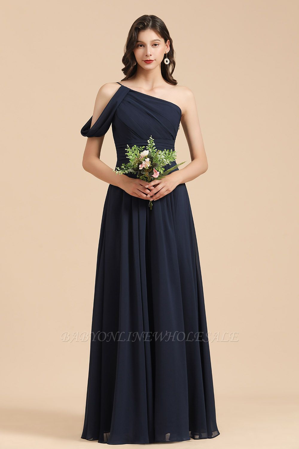 Vestidos de dama de honra azul marinho plus size roupão de noivado de um ombro presente de aniversário para mulheres