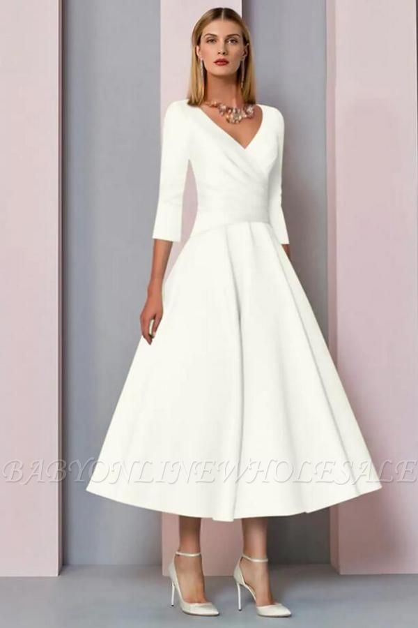 Weißes, knöchellanges Kleid für die Brautmutter mit halben Ärmeln und V-Ausschnitt aus Satin für Hochzeitsgäste