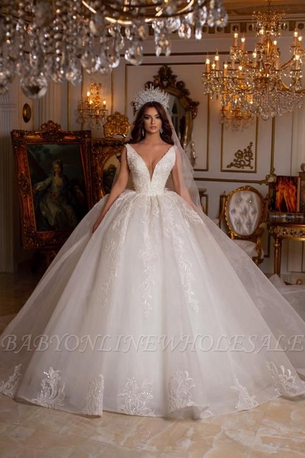 Luxury white sweetheart ball gown lace wedding dress
