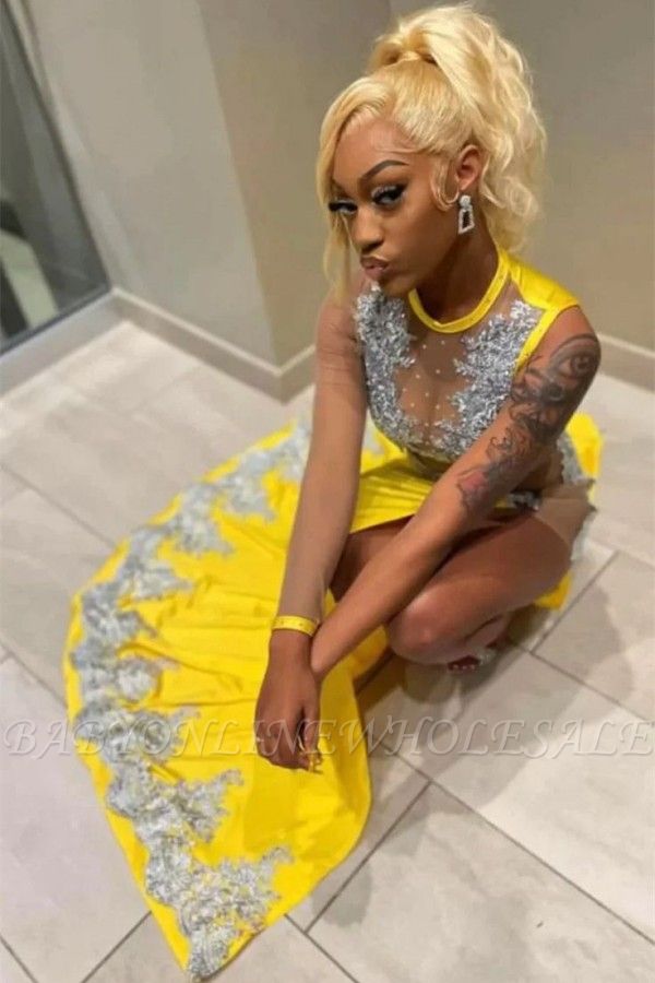 Fabuloso vestido de fiesta de sirena hasta el suelo con joya amarilla hasta el suelo