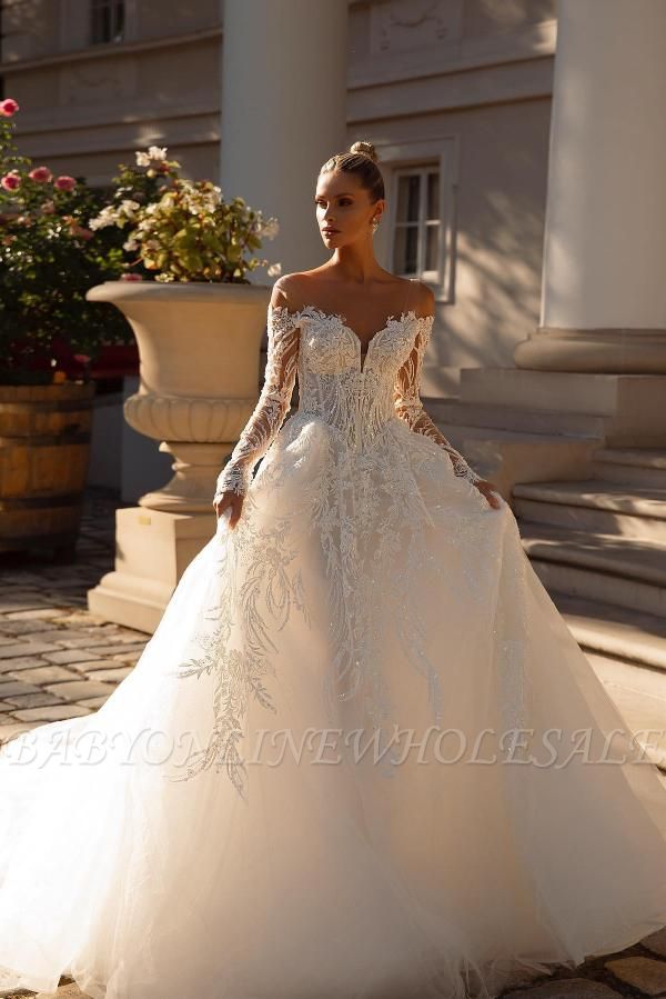 Sweetheart A-line Long Sleeves Tulle Wedding Dress with Chapel Train