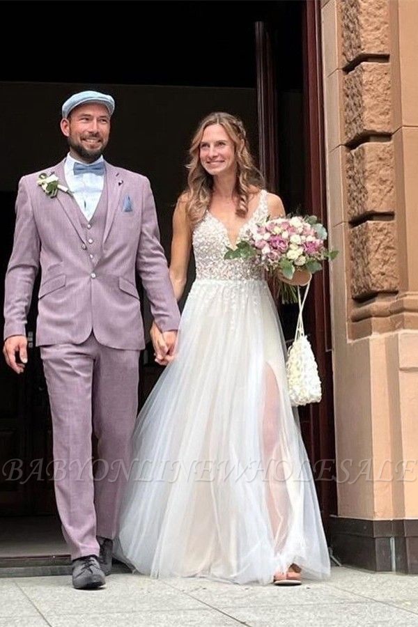 Charming Floor Length V-Neck Sleeveless A Line Straps Tulle Wedding Dress with Rhinestone