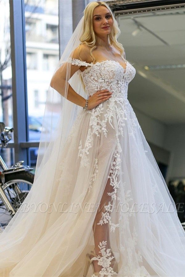 Exquisite Floor Length Sweetheart Sleeveless A Line Off-The-Shoulder Tulle Wedding Dress with Applique