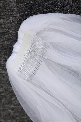 Princess Cute Lace Cut Edge Wedding Veil with Appliques_4
