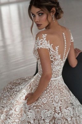 Шикарное тонкое свадебное платье трапециевидной формы с открытыми плечами и цветочным узором_5