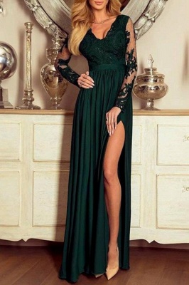 Dunkelgrünes Abendkleid aus Spitze mit langen Ärmeln und seitlichem Schlitz_1