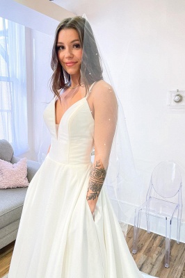 Increíble vestido de novia sin espalda de satén con tirantes finos y bolsillos_3
