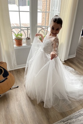 Long sleeves tulle white appliques lace flower girl dress