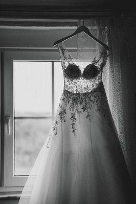 Élégante robe de mariée d'été en tulle blanc A-line_4