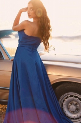 Charmante robe de soirée longue bleu royal avec robe de soirée en satin sans manches fendue sur le côté_2