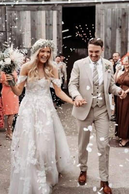 Elegantes schulterfreies Tüll-Hochzeitskleid mit floraler Spitze