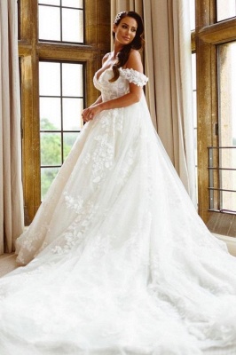 Schulterfreies, weißes Ballkleid-Hochzeitskleid mit Kapellenschleppe_1