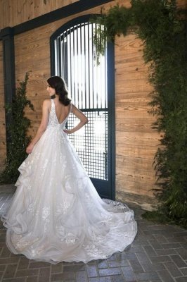 Aline Lace Appliques Tulle Wedding Dress V-образным вырезом без рукавов Свадебное платье_2