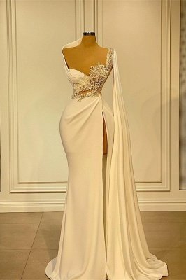Очаровательное асимметричное свадебное платье-русалка с оборками и бисером_1