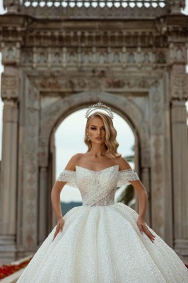 Gorgeous A-Line Off the Shoulder Ball Gown Wedding Dress_2