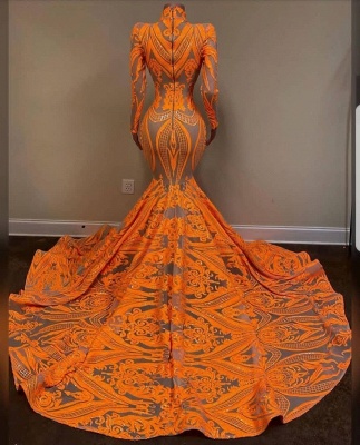 Hochgeschlossenes, orangefarbenes Meerjungfrau-Abschlussballkleid mit Pailletten_2