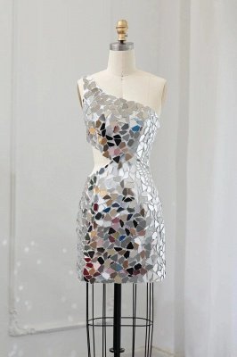 Серебряное короткое платье для выпускного вечера на одно плечо с блестками и зеркальными вырезами_6