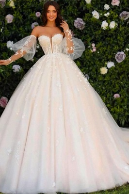 Robe de mariée trapèze en dentelle à appliques en cœur unique à manches longues