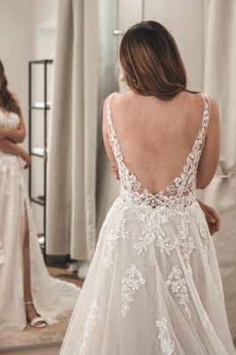 Robe de mariée trapèze en dentelle à appliques sans bretelles et fente_4