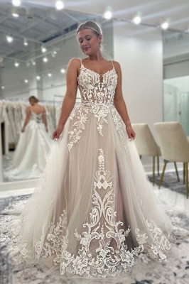 Robe de mariée trapèze en dentelle avec bretelles spaghetti et appliques