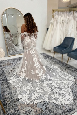 Robe de mariée sirène en dentelle avec appliques en cœur et traîne chapelle_3