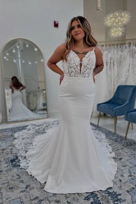 Vestidos de noiva estilo sereia com apliques de alças finas e cauda de capela_1