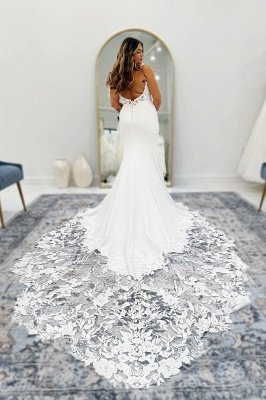 Vestidos de noiva estilo sereia com apliques de alças finas e cauda de capela_3