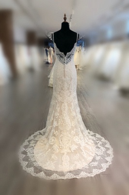 Elegantes ärmelloses Meerjungfrau-Hochzeitskleid mit Spaghettiträgern und Perlenapplikationen_2