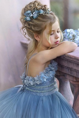 Robes de demoiselle d'honneur princesse sans bretelles mignonnes volants bleu poussiéreux_3